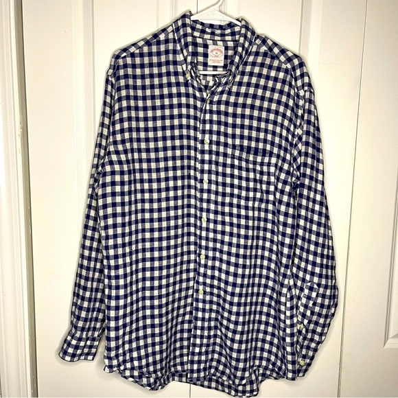 Brooks Brothers Other - Brooks Brothers 346 Medium 100% Linen Navy Blue White Checkered Button Down EUC